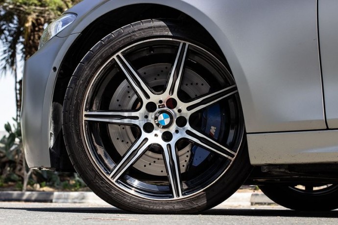 bmw-m5-30th-anniversary-2015-gcc-3115-aedmonthly-under-agmc-warranty-til-022021-or-120000km-big-0