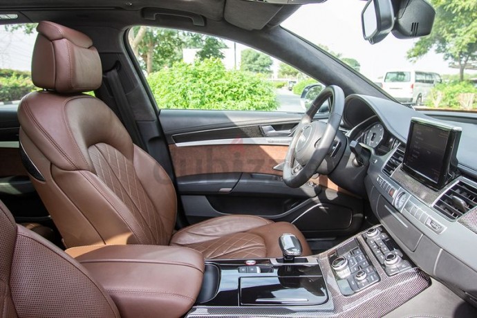 audi-s8-2013-gcc-assist-and-facility-in-down-payment-2295-aedmonthly-1-year-warranty-big-3