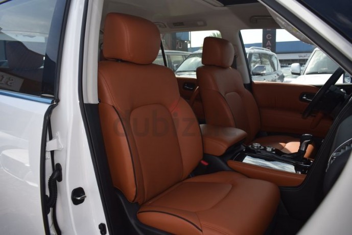 nissan-patrol-v8-titanuim-gcc-3-years-local-delar-warranty-big-11