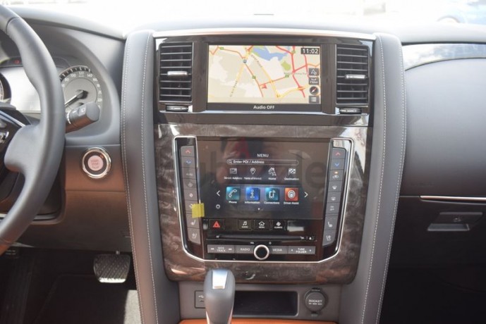 nissan-patrol-v8-titanuim-gcc-3-years-local-delar-warranty-big-9