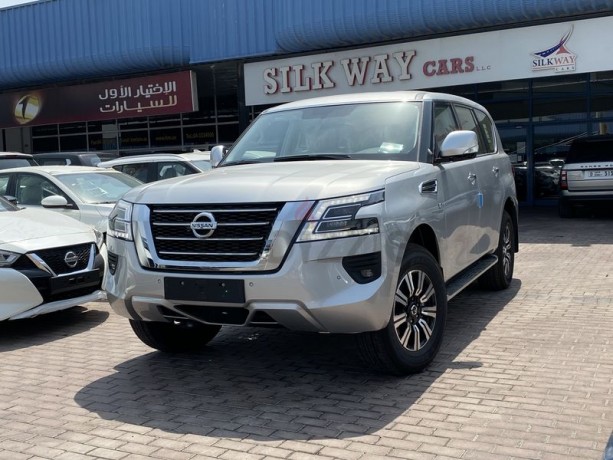 nissan-patrol-v8-t2-le-gcc-3-years-local-delar-warranty-big-16