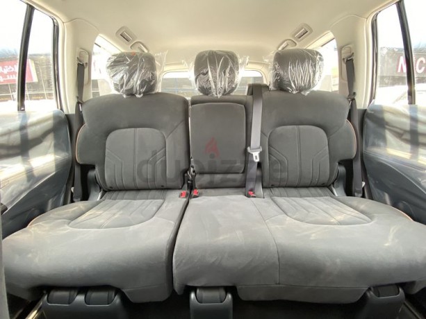 nissan-patrol-xe-v6-gcc-3-years-local-delar-warranty-big-11