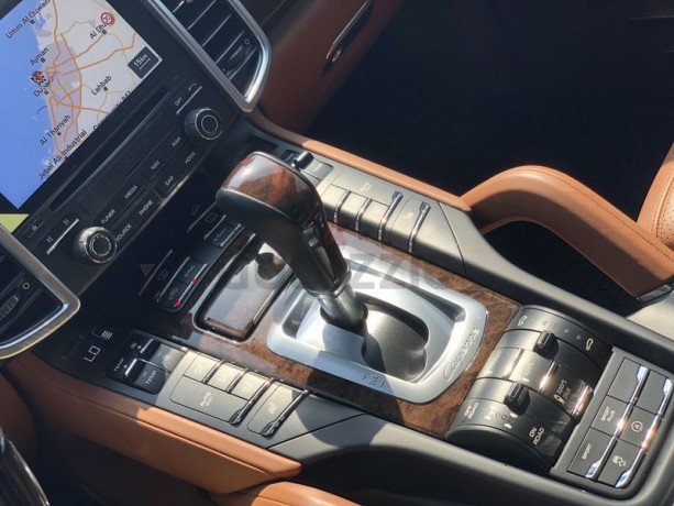 porsche-cayenne-s-platinum-edition-2017-gcc-under-warranty-2020-big-1