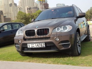 
                            
                            BMW X5 3.5XDRIVE Twin-Turbo Full Service Without paint Without any accidents FULL OPTION
                            
                        