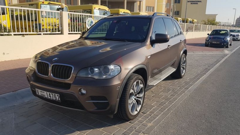 bmw-x5-35xdrive-twin-turbo-full-service-without-paint-without-any-accidents-full-option-big-0