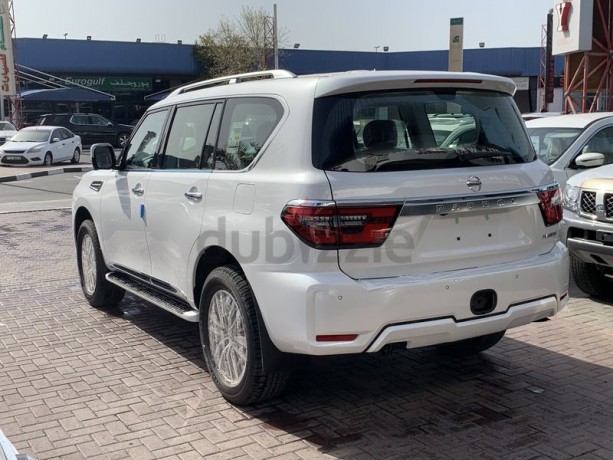 nissan-patrol-v6-platinum-gcc-3-years-local-delar-warranty-big-16