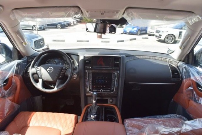 nissan-patrol-v6-platinum-gcc-3-years-local-delar-warranty-big-12