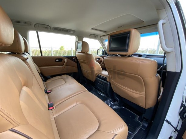 nissan-patrol-gcc-v8-320hp-full-option-big-10
