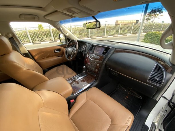 nissan-patrol-gcc-v8-320hp-full-option-big-3