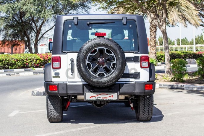 jeep-wrangler-sport-2011-gcc-assist-and-facility-in-down-payment-3365-aedmonthly-big-8