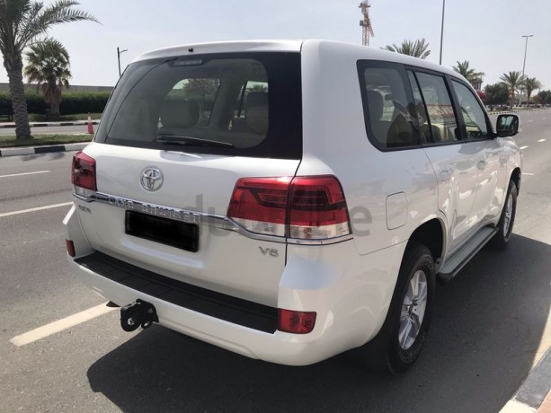 toyota-land-cruiser-gxr-2020-v6-big-16