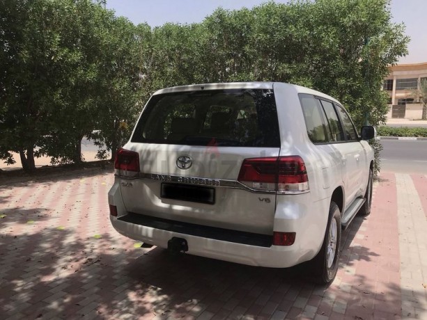 toyota-land-cruiser-gxr-2020-v6-big-12