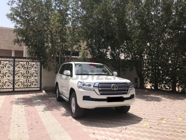 toyota-land-cruiser-gxr-2020-v6-big-11