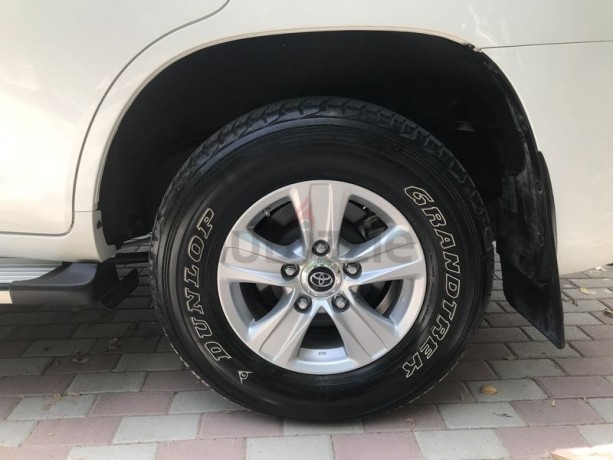 toyota-land-cruiser-gxr-2020-v6-big-8