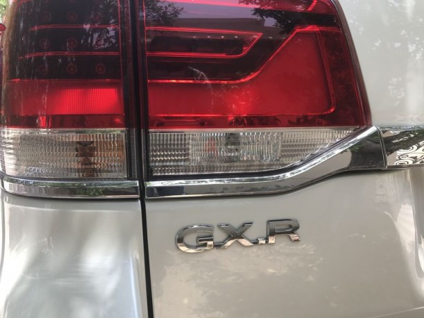 toyota-land-cruiser-gxr-2020-v6-big-6