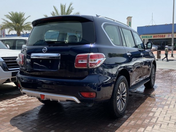 nissan-patrol-xe-platnium-upgrade-gcc-3-years-local-delar-warranty-big-11