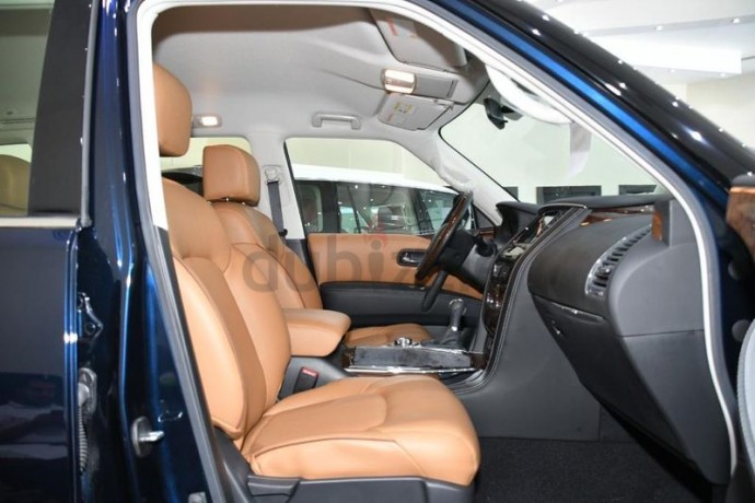 nissan-patrol-xe-platnium-upgrade-gcc-3-years-local-delar-warranty-big-9