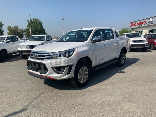 toyota-hilux-pick-up-sr5-trd-40l-v6-gasoline-with-push-start-big-17