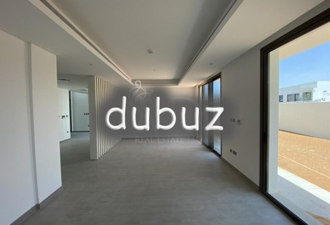 four-beds-modern-designed-large-terrace-big-17