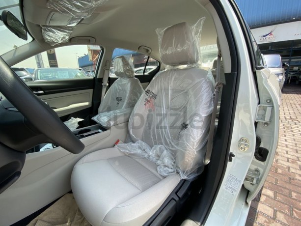 nissan-altima-s-baisc-gcc-25l-3-years-local-delar-warranty-big-5
