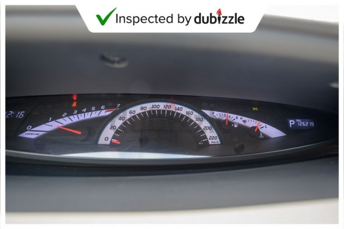 ae787month-2017-toyota-previa-20l-full-service-history-8-seater-gcc-specs-big-0