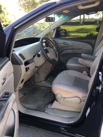 2011-toyota-previa-well-maintained-car-big-6