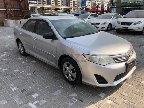 2013-toyota-camry-big-12