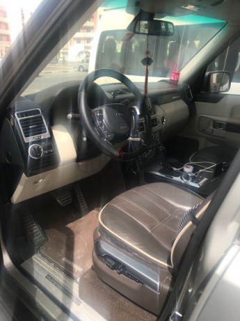 2010-range-rover-vogue-supercharged-big-0