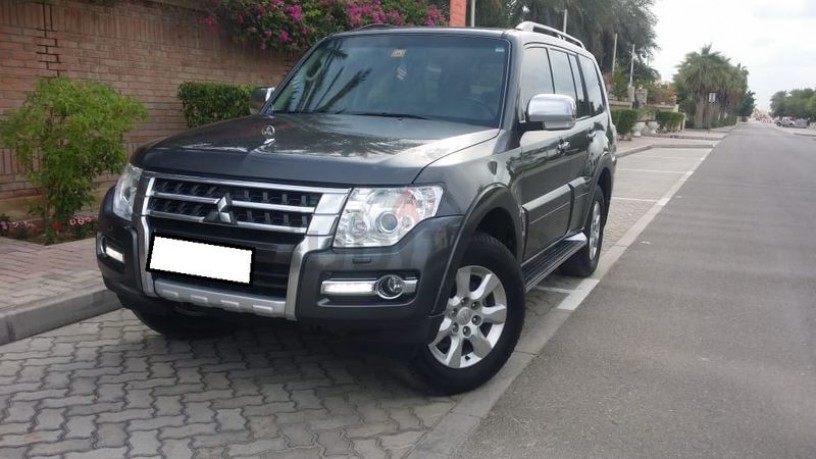 very-low-meilge-2016-ful-option-35-mitsubishi-pajero-orgeinl-paint-gcc-excelent-coundtion-big-8