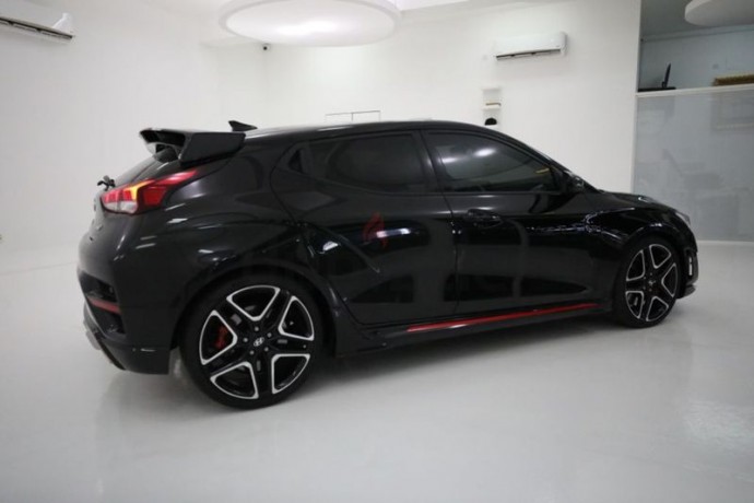 model-2019-v4-engine-147-hp-20l-18-alloy-wheels-u002112-big-12