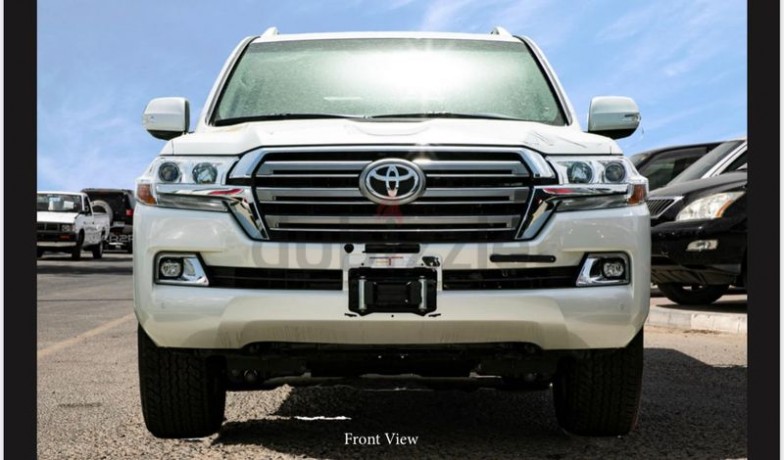 toyota-land-cruiser-gxr-40l-2020-big-15