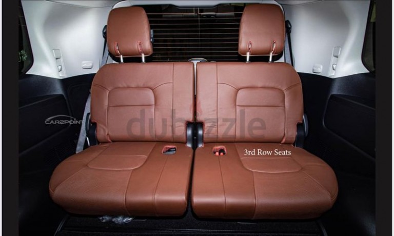 land-cruiser-vxr-57l-gt-2020-petrol-big-8