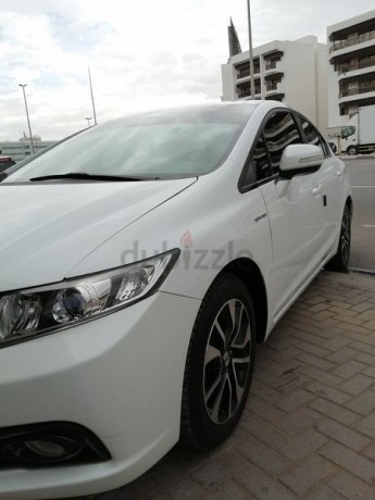 honda-civic-18-i-vtec-2014-model-gcc-specs-white-color-first-owner-free-accident-with-42000-km-big-13
