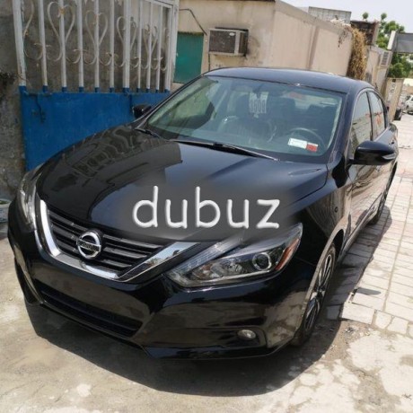 nissan-altima-sl-2017top-of-the-linefresh-importsunroofleather-seats-big-8