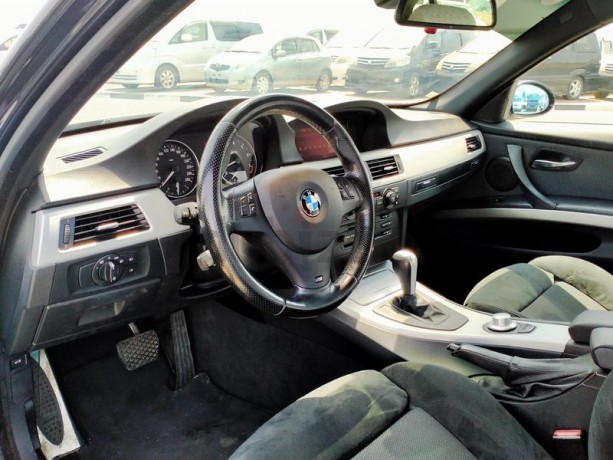 bmw-330i-japan-imported-big-9