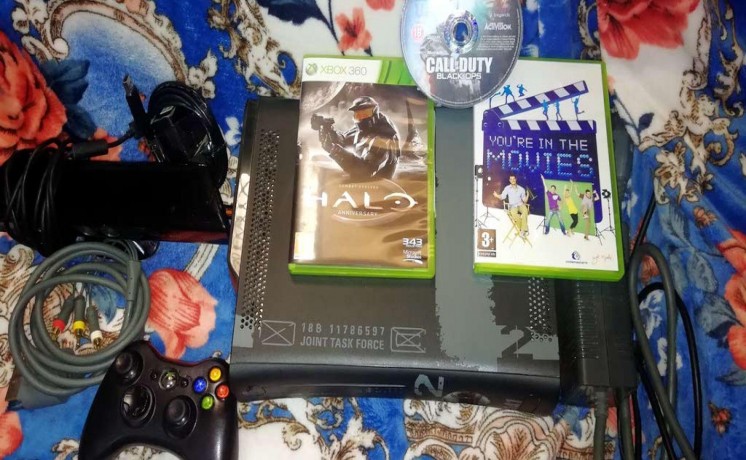 xbox-360-in-good-condition-like-new-big-0