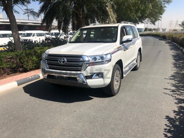 toyota-land-cruiser-gxr-diesel-45l-2019-big-7
