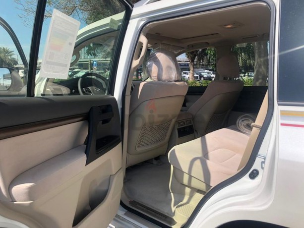 toyota-land-cruiser-gxr-diesel-45l-2019-big-4