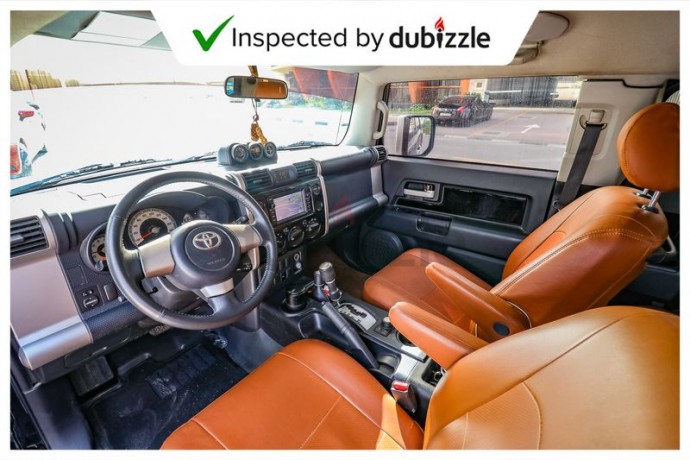 aed1714month-2016-toyota-fj-cruiser-gxr-40l-full-service-history-gcc-specs-big-9