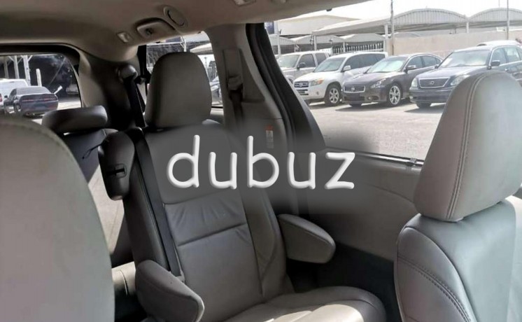 toyota-sienna-2016-in-ajman-used-big-3