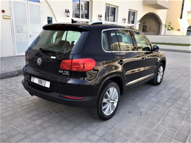cleanest-2013-sport-tiguan-fully-serviced-in-agency-big-6