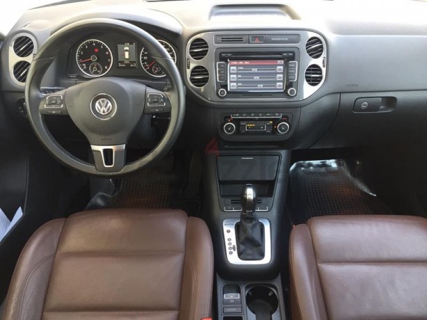 cleanest-2013-sport-tiguan-fully-serviced-in-agency-big-1