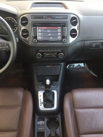 cleanest-2013-sport-tiguan-fully-serviced-in-agency-big-0