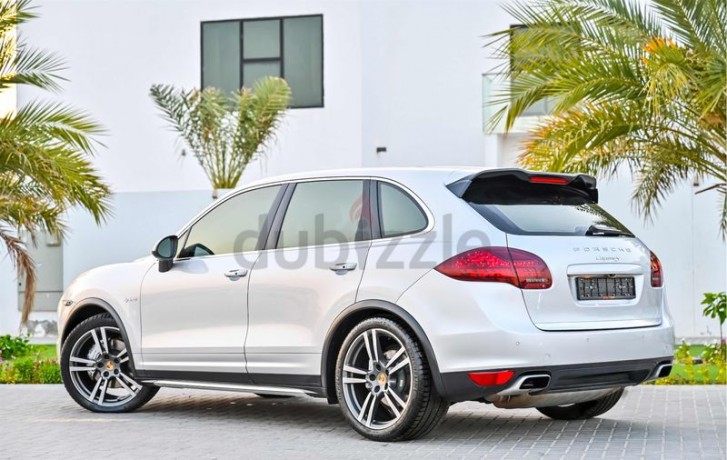 aed-2135-per-month-0-dp-porsche-cayenne-s-hybrid-fully-loaded-big-12
