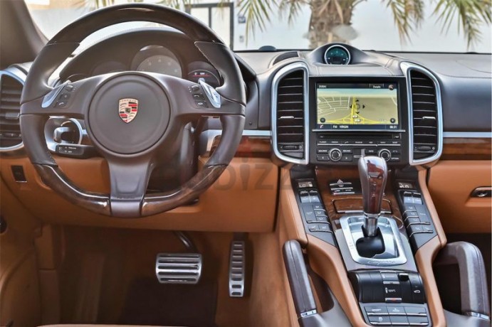 aed-2135-per-month-0-dp-porsche-cayenne-s-hybrid-fully-loaded-big-8