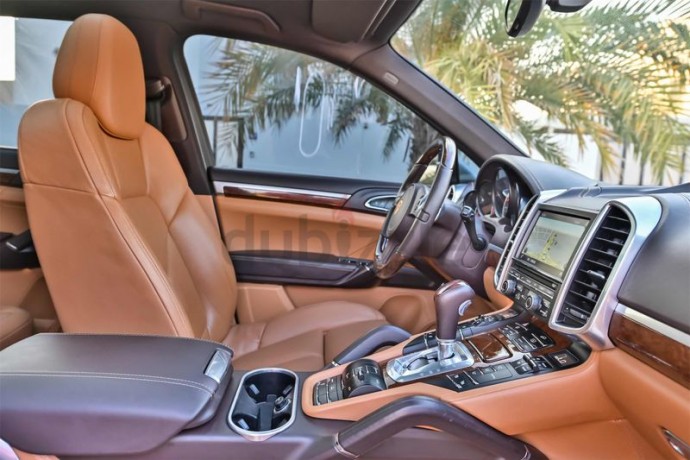 aed-2135-per-month-0-dp-porsche-cayenne-s-hybrid-fully-loaded-big-5