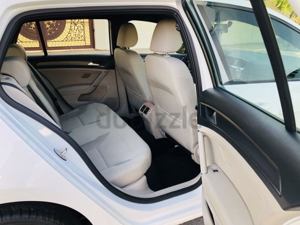 volkswagen-golf-tsi-2018-gcc-with-perfect-service-history-no-accident-or-repaint-under-warranty-big-11