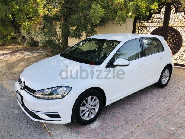 volkswagen-golf-tsi-2018-gcc-with-perfect-service-history-no-accident-or-repaint-under-warranty-big-0