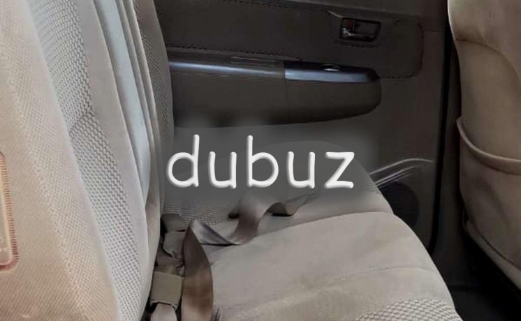 used-2011-fortuner-for-sale-big-9