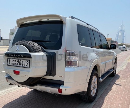 mitsubishi-pajero-2014-gcc-spec-all-original-no-accident-excellent-condition-big-12